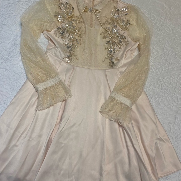 Vintage Elegant Cream Floral Embellished Prom Dress - Picture 11 of 11